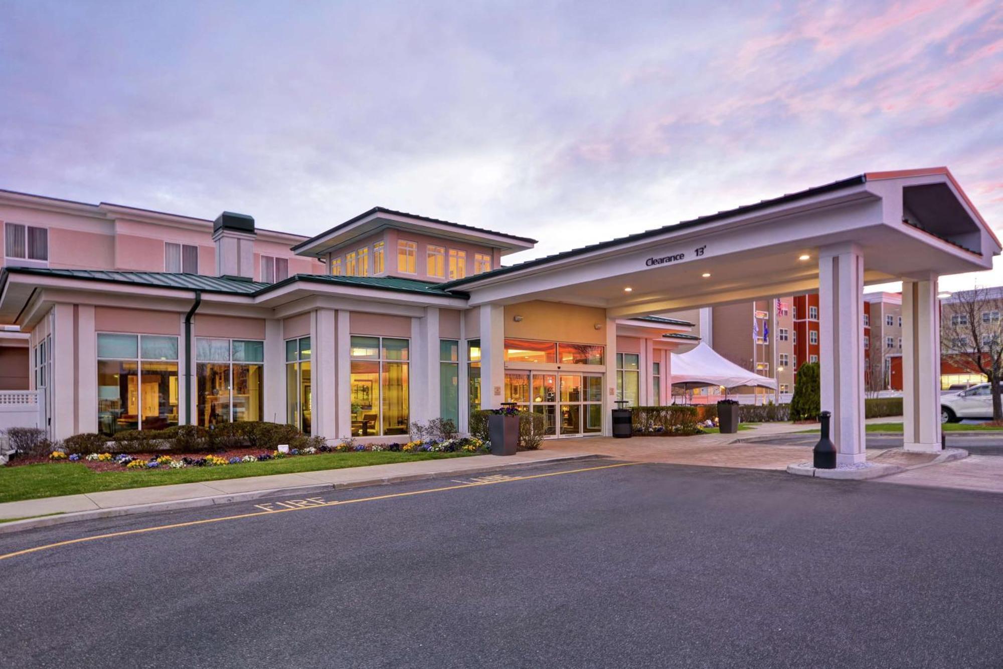 Hilton Garden Inn Riverhead Exterior foto