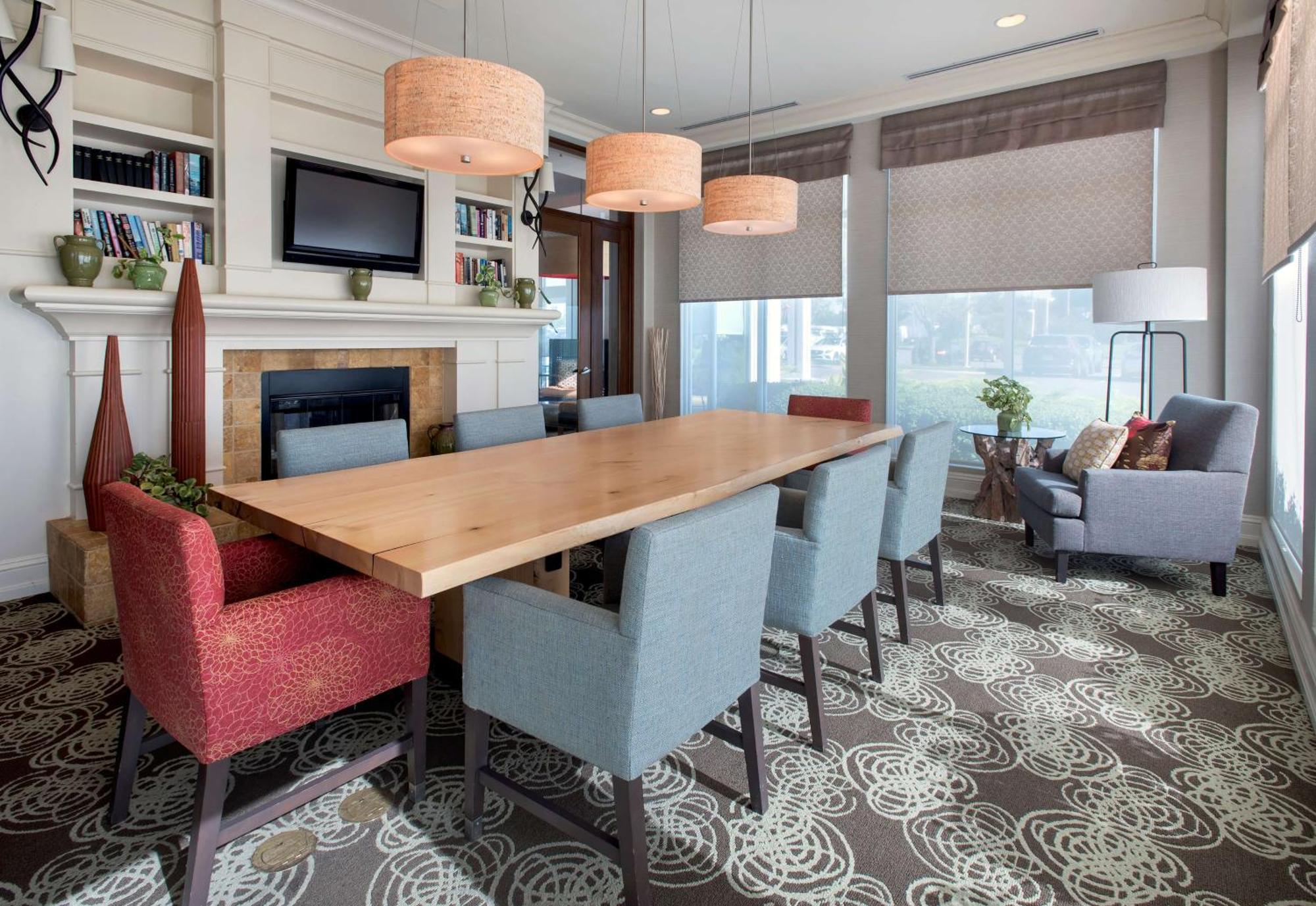 Hilton Garden Inn Riverhead Exterior foto