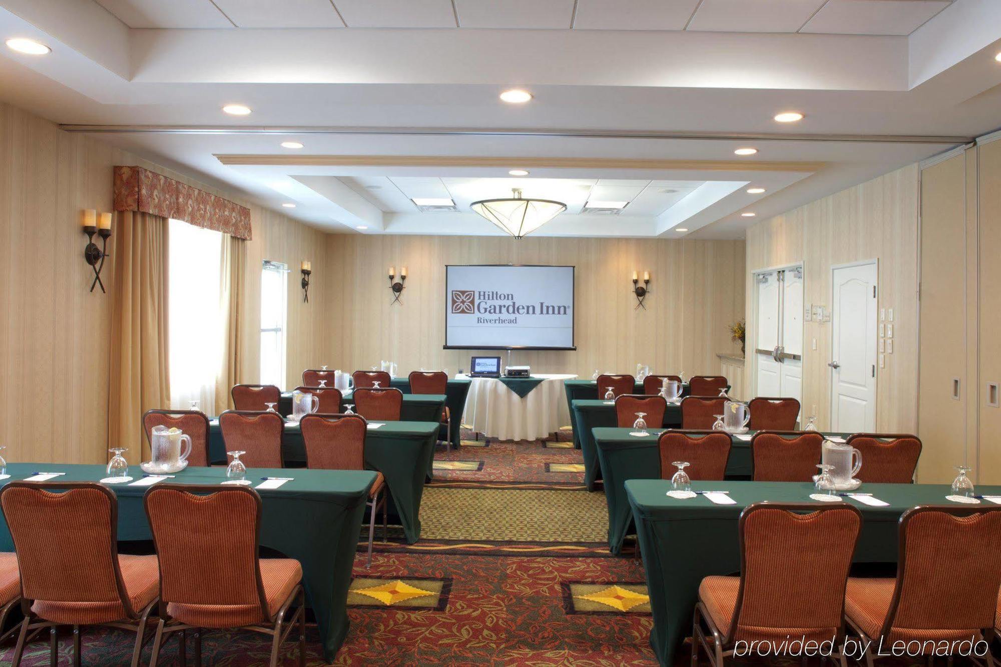 Hilton Garden Inn Riverhead Exterior foto